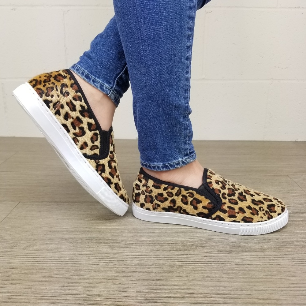 Slip On Leopard Print Furry Sneakers -L - Picture 2 of 8